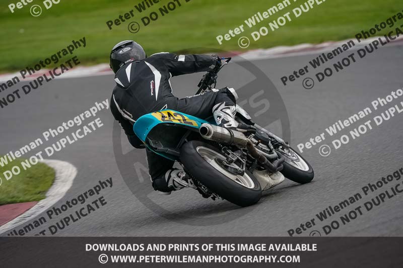 cadwell no limits trackday;cadwell park;cadwell park photographs;cadwell trackday photographs;enduro digital images;event digital images;eventdigitalimages;no limits trackdays;peter wileman photography;racing digital images;trackday digital images;trackday photos